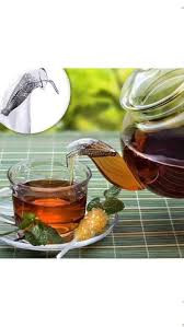 با قراردادن چایی صاف کن در لوله قوری از ریختن تفاله های چایی در فنجان جلوگیری کنید